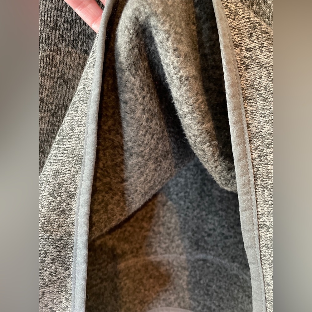 EDDIE Bauer Women's Gray Hooded Poncho Sweatshirt Front Pocket Sz S/M - Picture 12 of 15